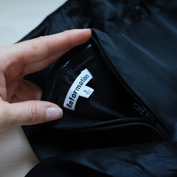 Reformation Tori two piece - Picture 6 of 8